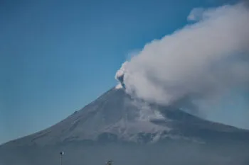 Volcán Popocatépetl emitió 26 exhalaciones en 24 horas