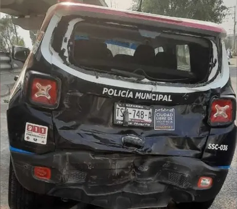 Muestra Eduardo Rivera las ‘patrullas chatarra’ que le heredó Claudia Rivera