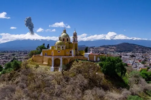 Pequeña Crónica de los Grandes Días Cholultecas