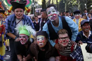 Miguel Méndez se pronuncia en contra del regreso de payasos al CH