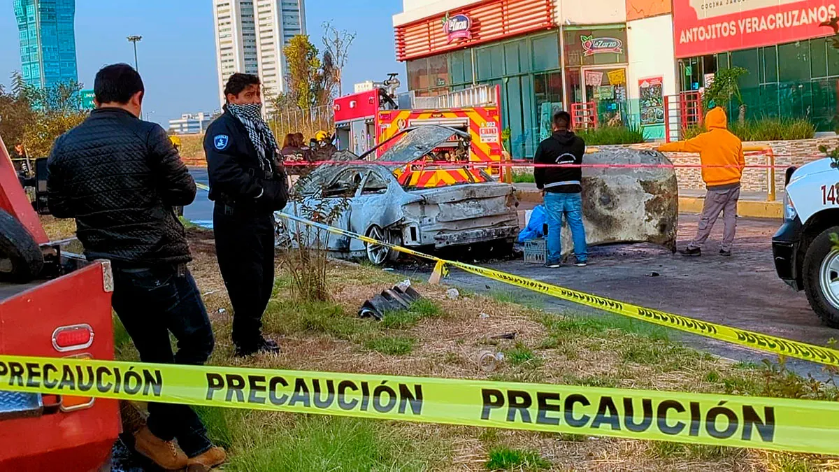 Accidente Bmw Via Atlixcayotl