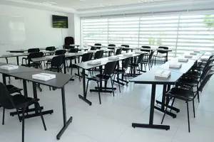 Alfonso Esparza Ortiz inaugura edificio multiaulas en el bachillerato 5 de Mayo