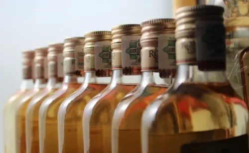 Ya hay un detenido implicado en las muertes de 72 personas que ingirieron alcohol adulterado