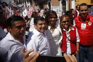 ¿Usted Entiende a los Priistas? (Negros y Blancos de una Marcha)