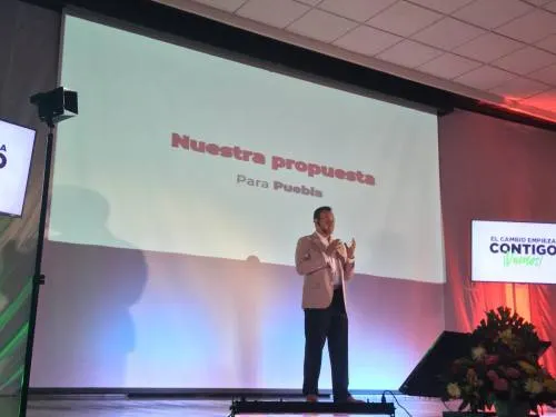 Deloya presentó su plan de gobierno basado en 7 ejes