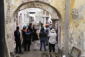 Cae barda en 3 Oriente y bulevar 5 de Mayo; dos lesionados