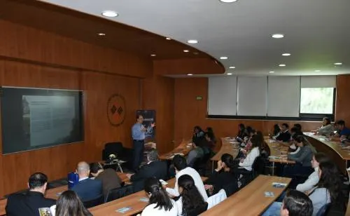 Alumnos de la Universidad Anáhuac se reúnen con el Secretario de Turismo del Municipio de Puebla