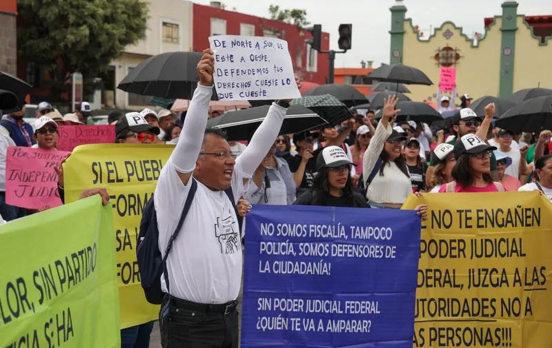 manif-trabajadores-poder-judicial-casa-aguayo