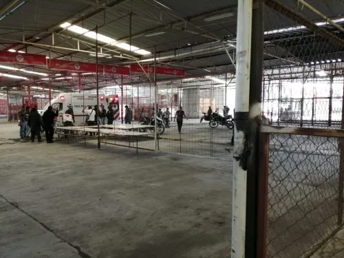 Balean a presunto narcomenudista en el tianguis de Texmelucan