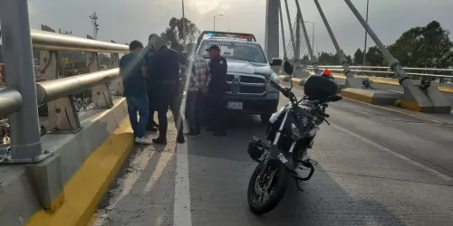 Elementos de la SSPTM de San Andrés Cholula salvan de la muerte a un masculino