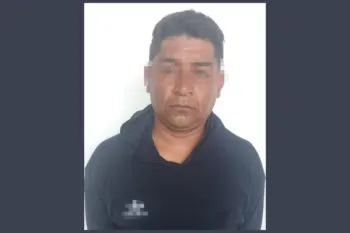 Detienen en Granjas de San Isidro a presunto asaltante de pollero de la Central de Abasto