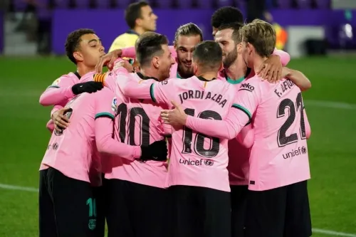 Barcelona golea al Valladolid y Messi hace historia
