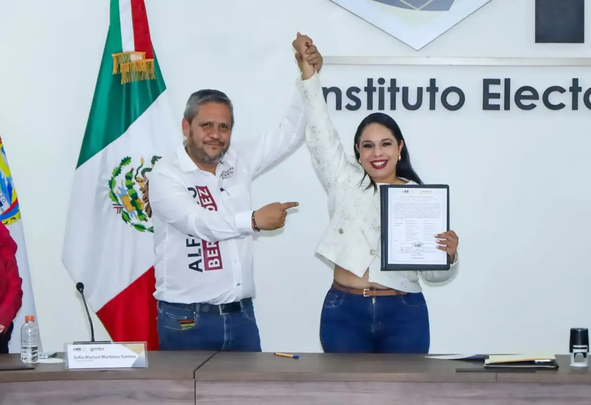 También en las últimas horas, Tonantzin Fernández logró recuperar para Morena el municipio de San Pedro Cholula.