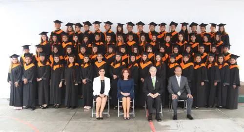 Egresa segunda generación de estudiantes de la preparatoria UDLAP-SEDIF