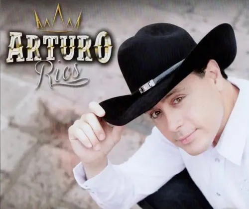 Rey Arturo Ríos llega a Puebla para grabar videos de sus nuevos sencillos