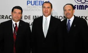 Asiste Moreno Valle a conmemoración del 30 aniversario de la FIMPES