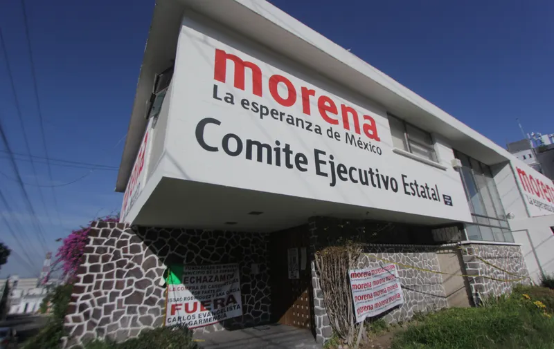 Carlos se afianza; se cae Bracamonte