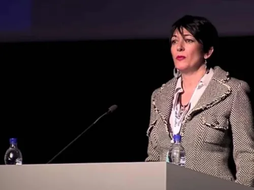 Ghislaine Maxwell, pareja de Jeffrey Epstein, se declara no culpable