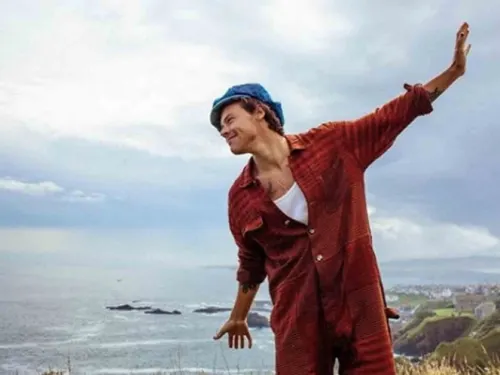 Anuncian que Harry Styles pospone concierto en México