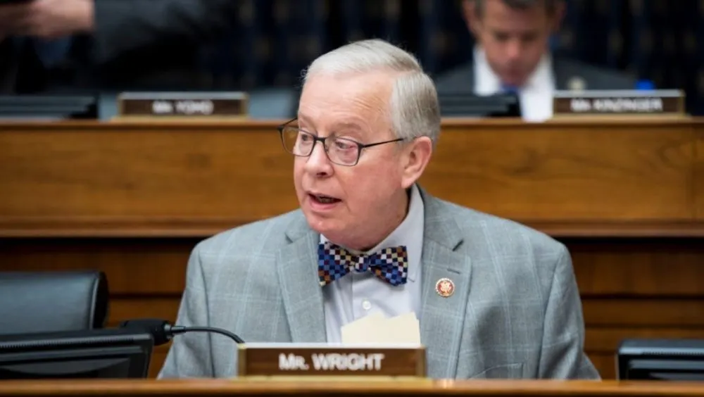 Ron Wright, primer miembro del capitolio de EU en fallecer por COVID-19