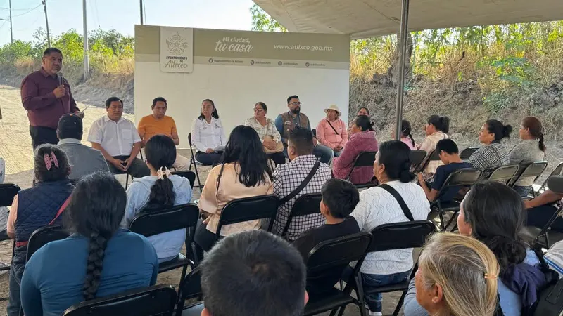 Ariadna Ayala entrega rehabilitación de 38 mil metros cuadrados de caminos saca cosechas en Atlixco