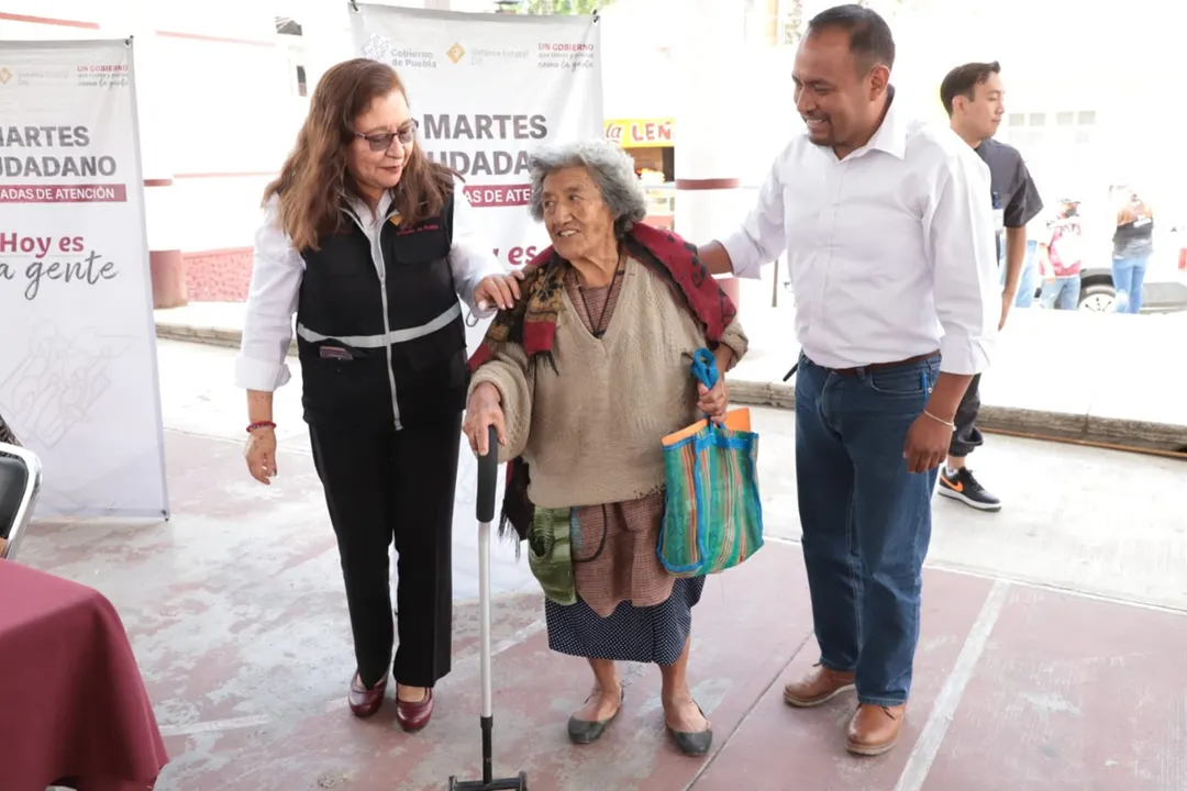 Con aparatos auditivos y ortopédicos, SEDIF beneficia a habitantes de San Sebastián de Aparicio