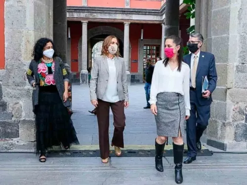 Conmemoran los 200 años de la primera sala de lectura