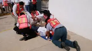 Realiza IEE simulacro en el Día Nacional de Protección Civil