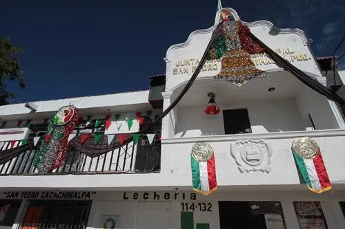 Por falta de policías edil de Zacachimalpa contrata seguridad entre los mismos pobladores