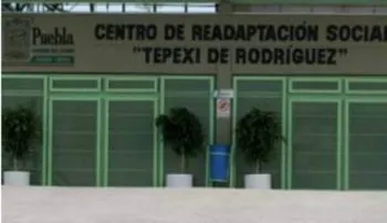 Ministeriales acusados por proteger delincuentes se quedan en penal de Tepexi