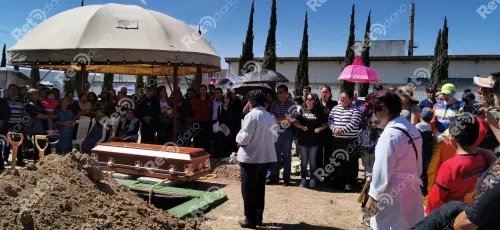 Familiares y amigos dan el último adiós al “Doctor Cosquillas”