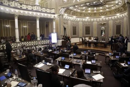 PRI propone inscribir en letras de oro en el muro de honor del Congreso el nombre de Palou Pérez