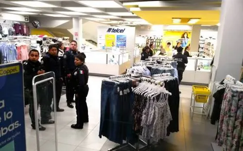 Asaltan Coppel en la colonia El Cerrito