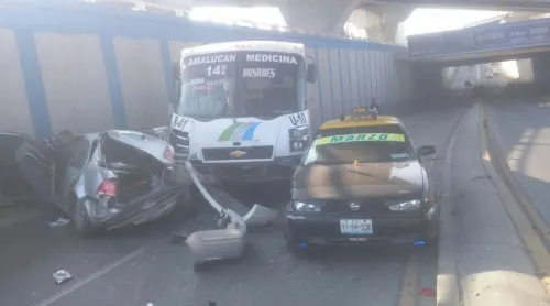 Fuerte accidente en el Circuito Juan Pablo II, hay personas lesionadas