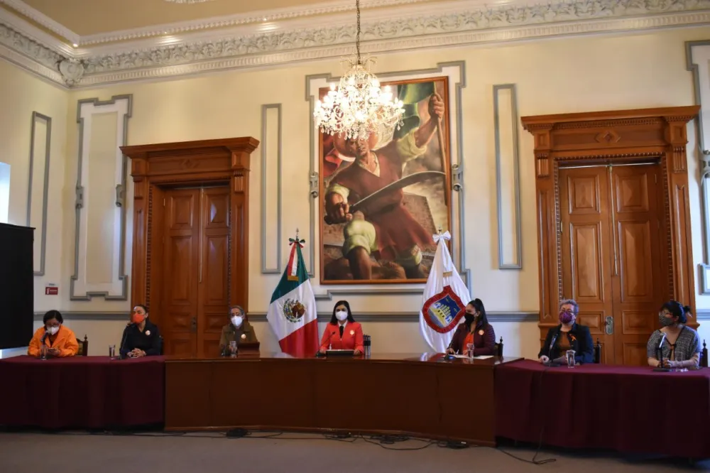 Anuncia Ayuntamiento de Puebla “Puertas Violetas” para erradicar la violencia de género 