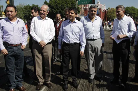 Eduardo Rivera y Antonio Gali supervisan obras en Puebla