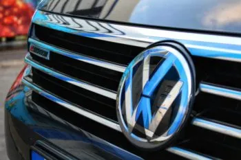 Profeco emite llamados a revisión para vehículos BMW, Volkswagen y Seat por fallas que pueden afectar la seguridad