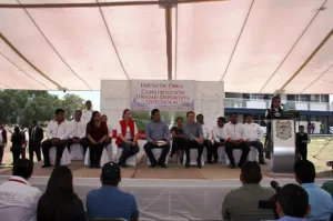 Camarillo Medina da banderazo a construcción de Unidad Deportiva de Quecholac