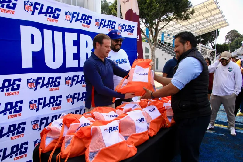 ayto-pue-nfl-falg-denver-broncos-flag