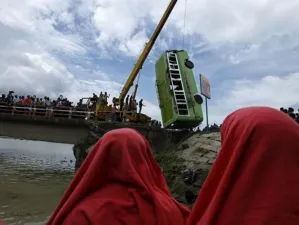 Accidente carretero en Tailandia deja 19 muertos