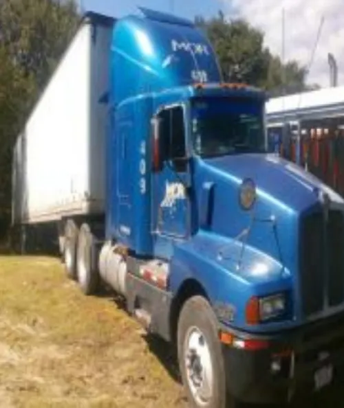 Cargamentos de golosinas y pollos que bandas delincuenciales habían robado, fueron recuperadas