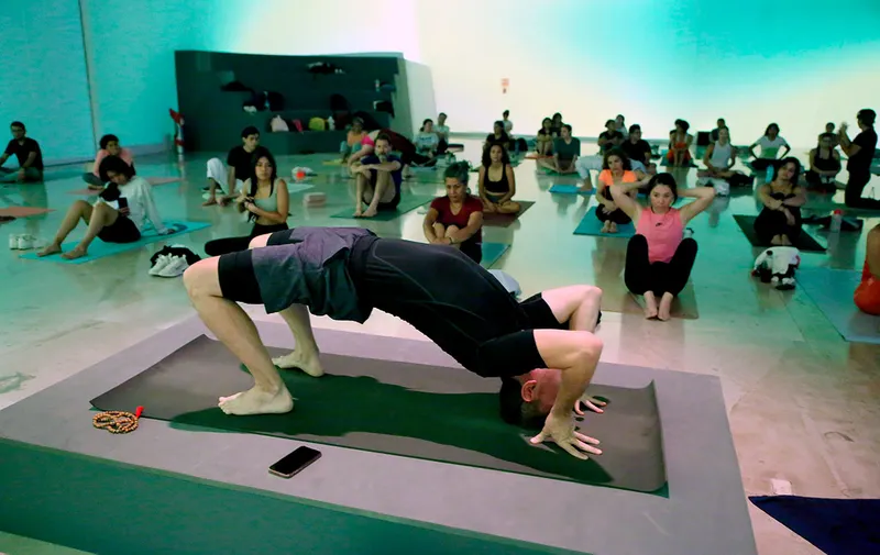 yoga-inmersiva-museo-internacional-del-barroco