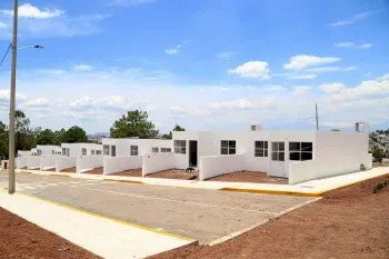 De las 50 casas construidas, tres no serán entregadas a las familias afectadas de Xochimehuacan