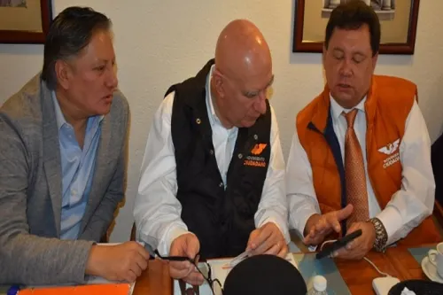 Esquizofrenia naranja, un partido de locos