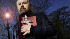 Reverendo practica exorcismos vía Skype