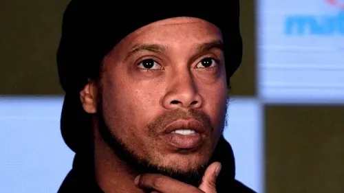 Detienen de nuevo a Ronaldinho en Asunción junto con su hermano Roberto