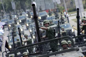 Transcurren festejos del 5 de mayo sin incidentes