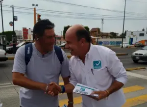 Vecinos de Hacienda de Santa Clara reciben a Ruiz Esparza
