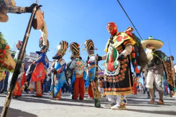 Con colorido desfile, inicia el Carnaval de Huejotzingo 2024
