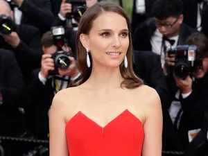 Natalie Portman será Jackie Kennedy en película de cineasta chileno